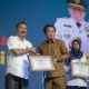 BADAN Narkotika Nasional (BNN) Provinsi Sumatera Utara menyerahkan penghargaan kepada PT Perkebunan Nusantara III (Persero) yang diterima Kepala Biro Sekretariat, H. Dhani Diansurya Hasibuan mewakili manajemen, di Kantor Gubernur Sumatera Utara Jl. Pangeran Diponegoro, Medan. Waspada/Ist