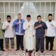 DPP IKA SMAN 7 Medan bersilahturrahmi dengan Gubernur Sumatera Utara (Gubsu) Edy Rahmayadi yang dipimpin Langsung Ketua Dewan Pertimbangan M S Kaban (Mantan Menhut) era SBY, Anggota Dewan Pertimbangan Brigjen TNI Purn Hariyanto Afif, Ketua Umum DR Ir Dwi Sudarto, MSi, Ketua Harian dr ade Taufiq, SpOG, Wakil Ketua Drs Masri Sitanggang (Kepala Sekolah SMAN7 Medan), Senin (12/6). Waspada/Ist