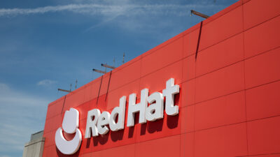 Red Hat Memperkenalkan Ansible Lightspeed untuk Otomatisasi IT Berbasis AI