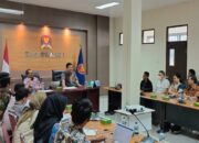 Komisi Pengawas Persaingan Usaha (KPPU) Kanwil I menggelar Focus Group Discussion (FGD) dengan tema “Struktur Pasar dan Perilaku usaha sektor industri Perdagangan Ayam Pedaging (broiler) dan Telur di Provinsi Sumatera Utara” di ruang pertemuan kantor KPPU Kanwil I