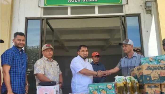 Pj Bupati Aceh Besar Salurkan Bantuan Untuk Korban Kebakaran Cot Malem
