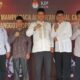 Dari kiri Bacaleg DPRA DAPIL 10 dari PKS, Ihya Ulumuddin. Heriansyah dari Partai Gelora. Iskandar Partai Golkar. Jamirul Saleh PKB dan Amil Salim Partai Ummat foto bersama usai ikut tes uji Baca Alquran di Asrama Haji Provinsi Aceh. Jumat (9/6). Foto diperoleh Senin (13/6). Waspada/Ist.