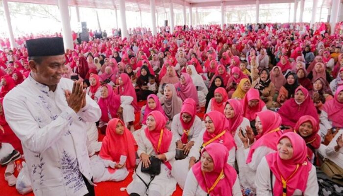 Tabligh Akbar Pengajian Muslimah Dambaan Dihadiri Ribuan Jamaah