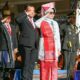 Wali Kota Susanti Dewayani mengenakan pakaian adat Simalungun saat memimpin peringatan Hari Lahir Pancasila di lapangan H. Adam Malik, Kota Pematangsiantar, Kamis (1/6).(Waspada-ist).