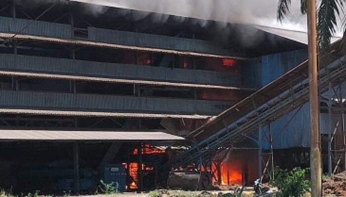 Pabrik PKS Parasawita Terbakar