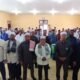 Ketua MUI Padangsidimpuan Drs. H. Zulpan Efendi Hasibuan MA (4 kanan) foto bersama dengan pemateri dan peserta Muzakaroh tentang problematika dan teknis pelaksanaan qurban di aula Kantor MUI Padangsidimpuan, Sabtu (17/6). Waspada/ist.