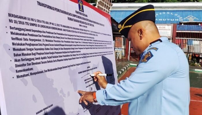 Rutan Tarutung Komitmen Bersama Pemutakhiran Dat Simpeg