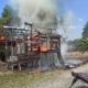 Gubuk milik Daud di Gampong Sibreh Keumude, Kecamatan Sukamakmur, Kabupaten Aceh Besar, terbakar, Selasa (20/6). (Waspada/Ist)