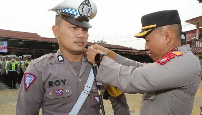 Kapolres P.Siantar Luncurkan Polisi RW