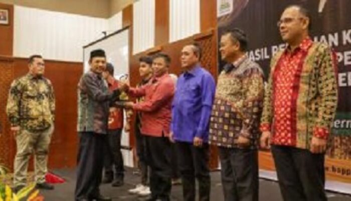 Percepat Penurunan Stunting, Pemerintah Aceh Beri Penghargaan Pemerintah Kabupaten/Kota