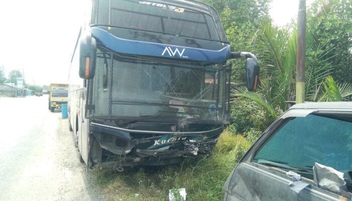 Kurnia Kontra Honda Jazz, 2 Tewas 1 Luka-luka