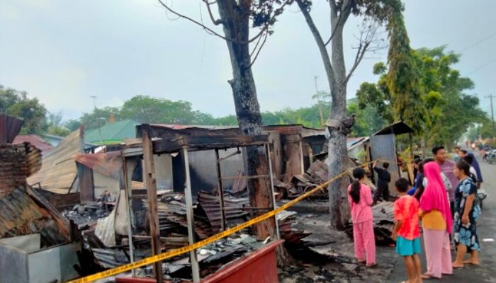5 Rumah Di Batangkuis Terbakar, 1 Tewas Terpanggang