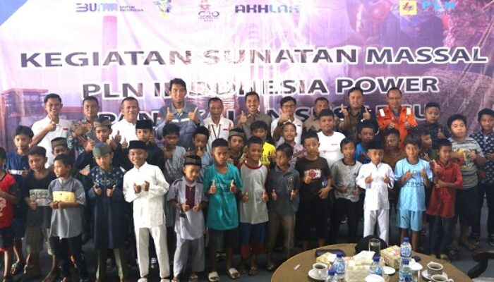 PLTU Gelar Sunatan Massal 48 Anak