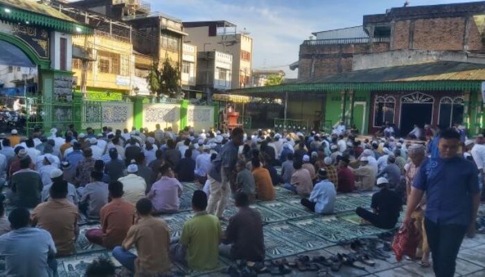 Ibadah Haji Mempersatukan Pengabdian Kepada Allah SWT 