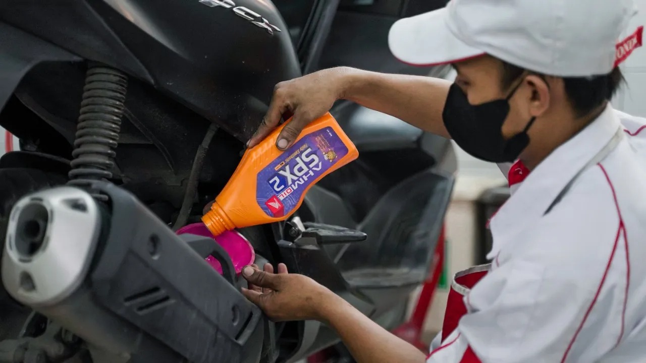Pahami Cara Mengetahui Oli Asli