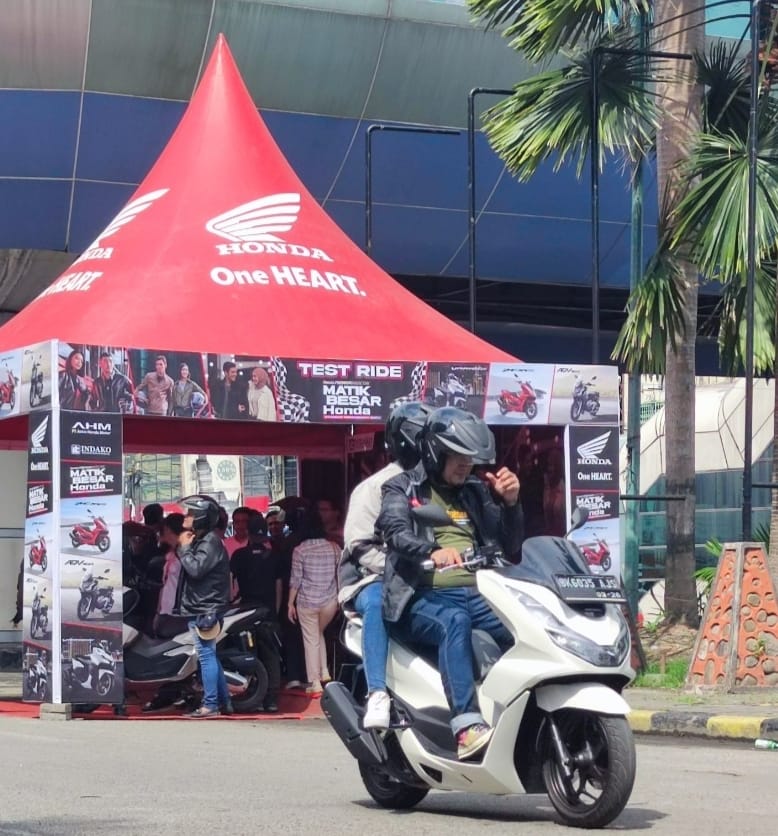 Jajaran Big Scooter Honda 160 Makin Memesona