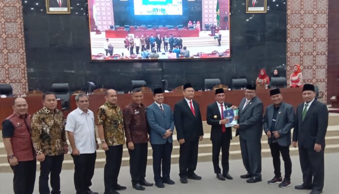 Gubsu Sampaikan Nota Keuangan Ranperda APBD 2024