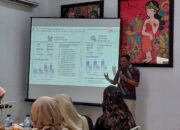 Kepala Kantor OJK Regional 5 Sumbagut Bambang Mukti Riyadi saat memberikan paparan.
