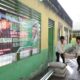 SANTRI Dukung Ganjar, memberikan bantuan berupa semen dan seng untuk membantu Gedung sekolah Al Washliyah yang berada di Simpang Empat, Kampung Lalang, Sei Rampah, Kabupaten Serdang Bedagai (Sergai), Sumatera Utara (Sumut), hangus terbakar pada Sabtu (15/7) malam. Waspada/ist