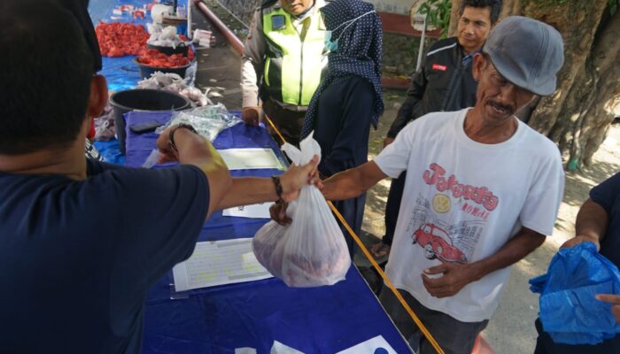 Perwira Berbagi, Pertamina Patra Niaga Regional Sumbagut Salurkan 87 Hewan Kurban