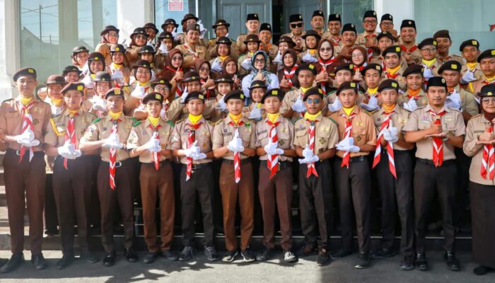 Wali Kota Lepas Kontingen Gerakan Pramuka Kwarcab P. Siantar Ke Raimuna