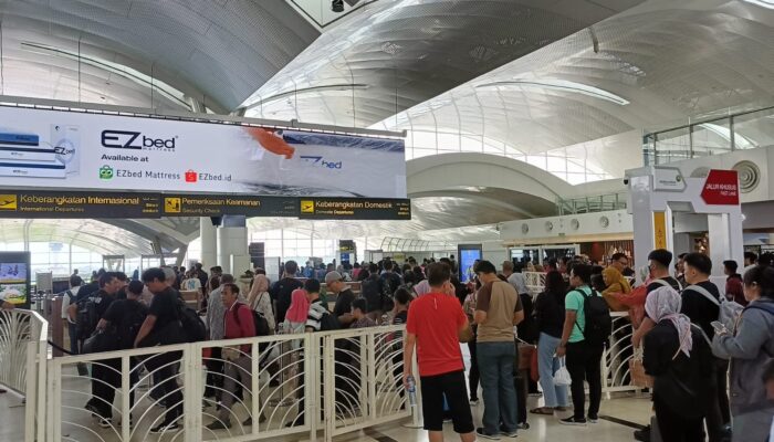 Di KNIA, Seat Penuh, Harga Tiket Pesawat Melambung