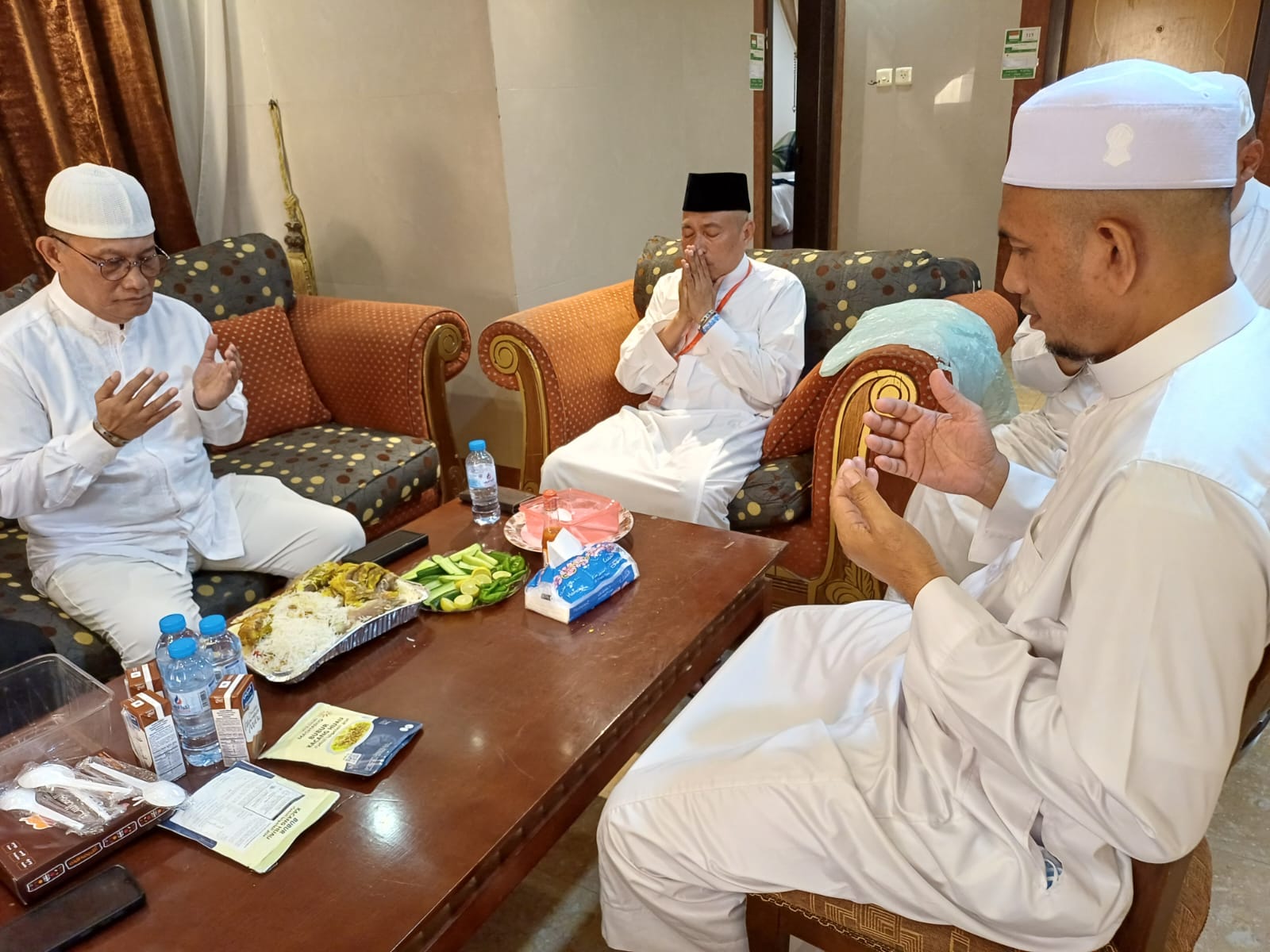 Ulama Doakan Dari Makkah, Afifi Lubis Amanah Menjadi Komut Bank Sumut