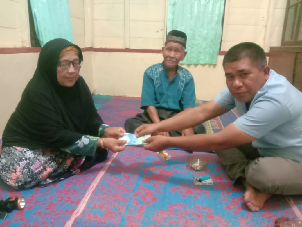 499 KPM Terima BLT DD Di Puncak Sorik Marapi