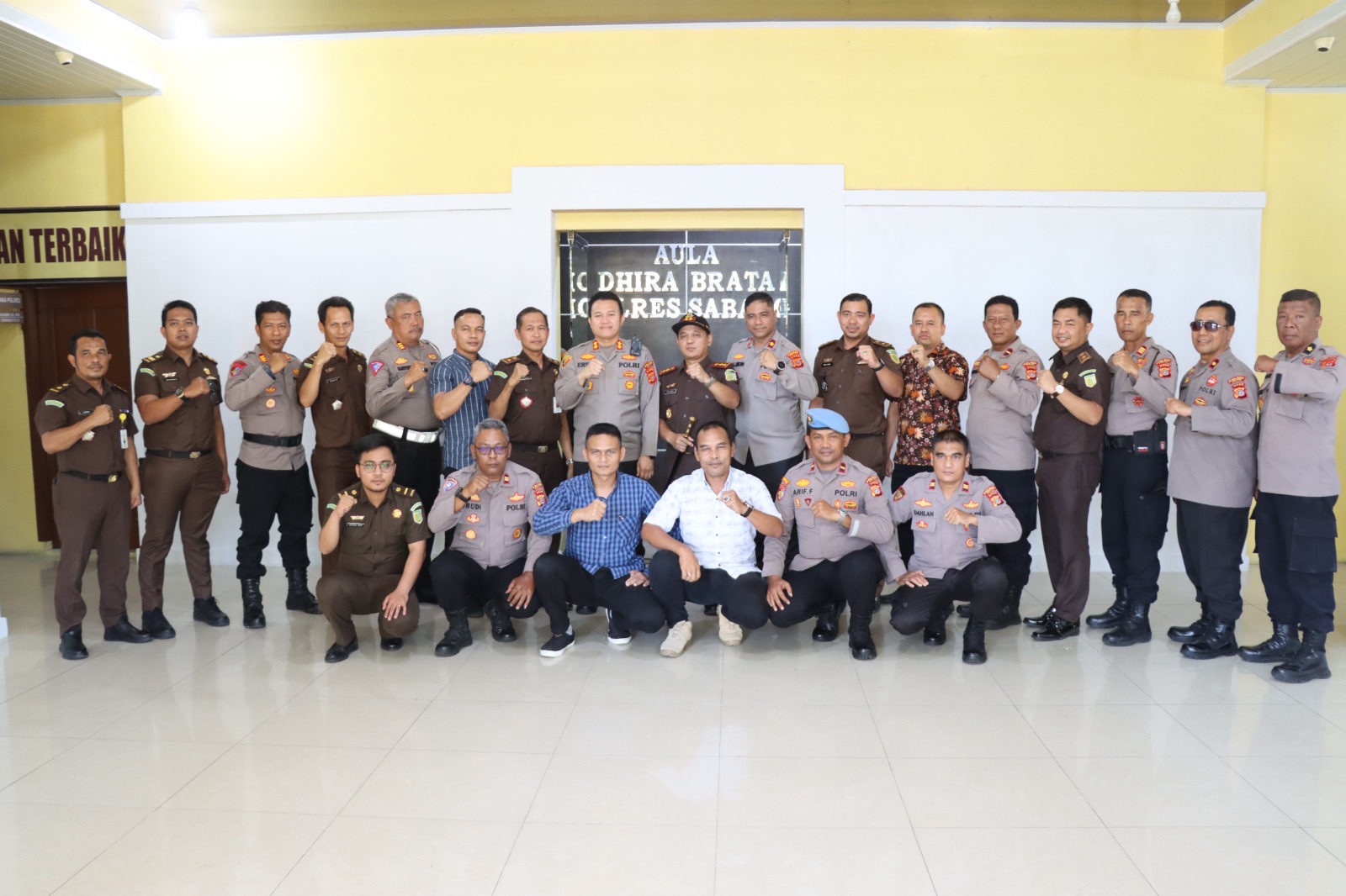 Giliran Kajari Kejutkan Kapolres Sabang Giliran Kajari Kejutkan Kapolres Sabang