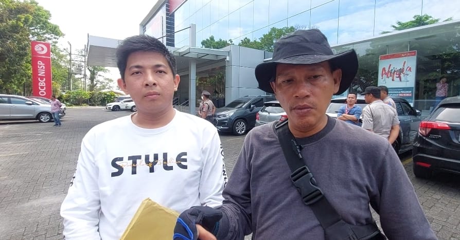 Tuntut Pertanggungjawaban, Gery Sutjipto Ancam Menginap Di Bank OCBC