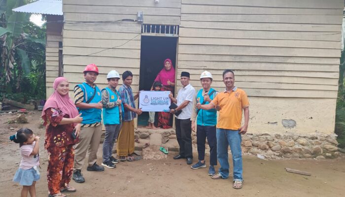 Program Light Up The Dream PLN Kembali Sambung Listrik Gratis 24 Rumah Di Sumut