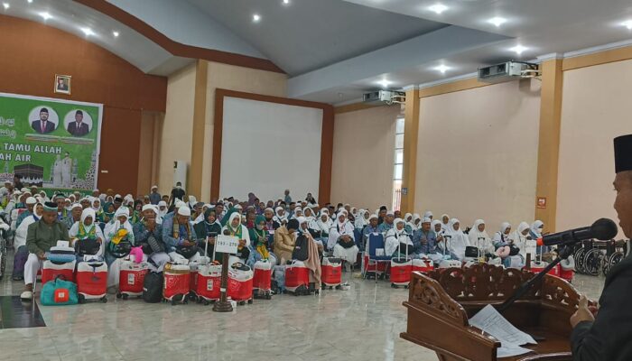 Kloter 8 Debarkasi Medan Kembali 7 Jamaah Pulang Lebih Awal