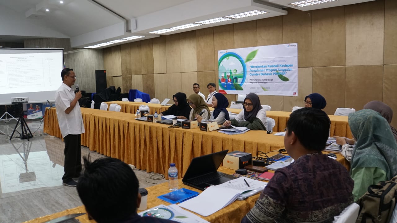 Pertamina Patra Niaga Regional Sumbagut melaksanakan Pelatihan Sertifikasi CSR (Corporate Social Responsibility)-Comdev (Community Development) pada Senin s/d Selasa 10-11 Juli 2023 di Gedung Serba Guna Pertamina Patra Niaga Regional Sumbagut, Jalan Yos Sudarso No. 8-10, Medan, Sumatera Utara.