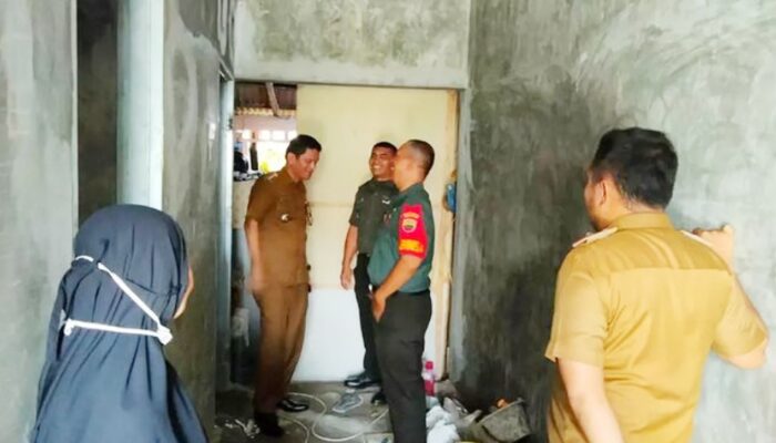 Camat Medan Baru Kunjungi Rumah Warga Tidak Layak Huni