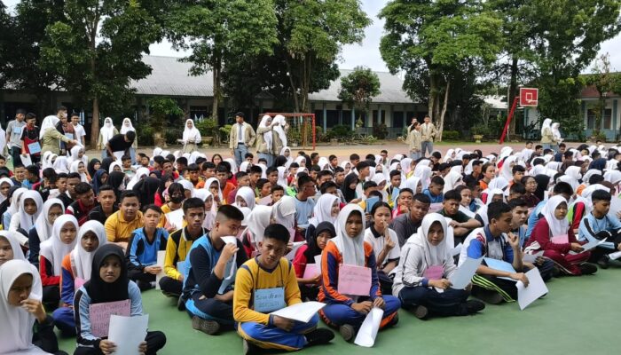 Perkuat Aspek Relegi Lingkungan Dan Bela Negara SMAN13 Medan Gelar MPLS