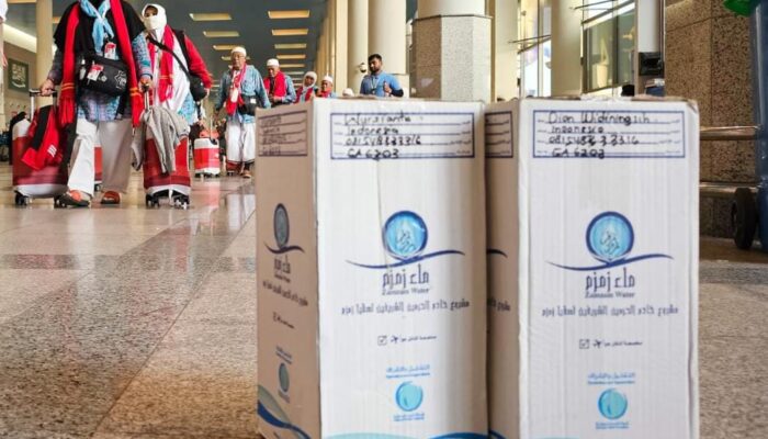209.782 Galon Air Zamzam Disiapkan