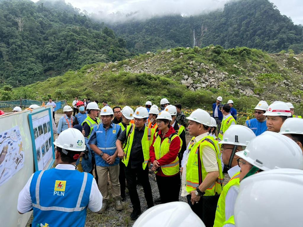 Sejumlah Anggota Komisi VII DPR RI melakukan reses ke Provinsi Sumetera Utara. Dalam kegiatan yang berlangsung pada 14-16 Juli 2023 tersebut, fokus reses wakil rakyat tersebut di Kabupaten Toba dan Asahan.