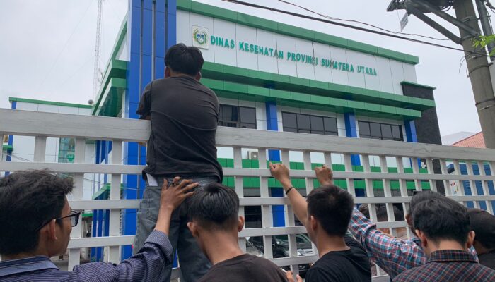 MAKI Demo Dinkes Dan Gubsu