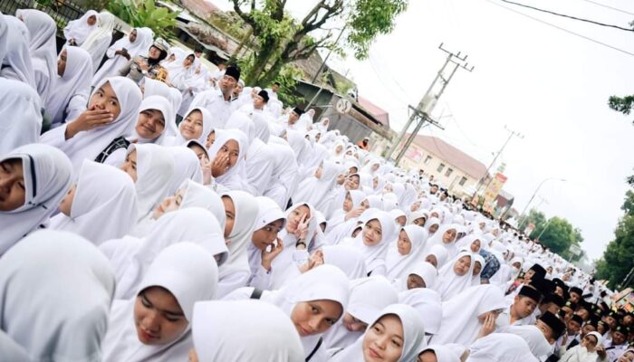 Ribuan Pelajar Pawai Muharam Di Kota Rantauprapat