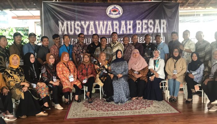 Hj Rita Wizni Rahudman Terpilih Sebagai Ketua Umum PB IKA UMA Priode 2023-2027