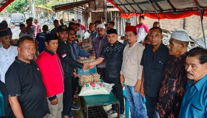 DPW PA Abdya Salurkan Bantuan Korban Kebakaran