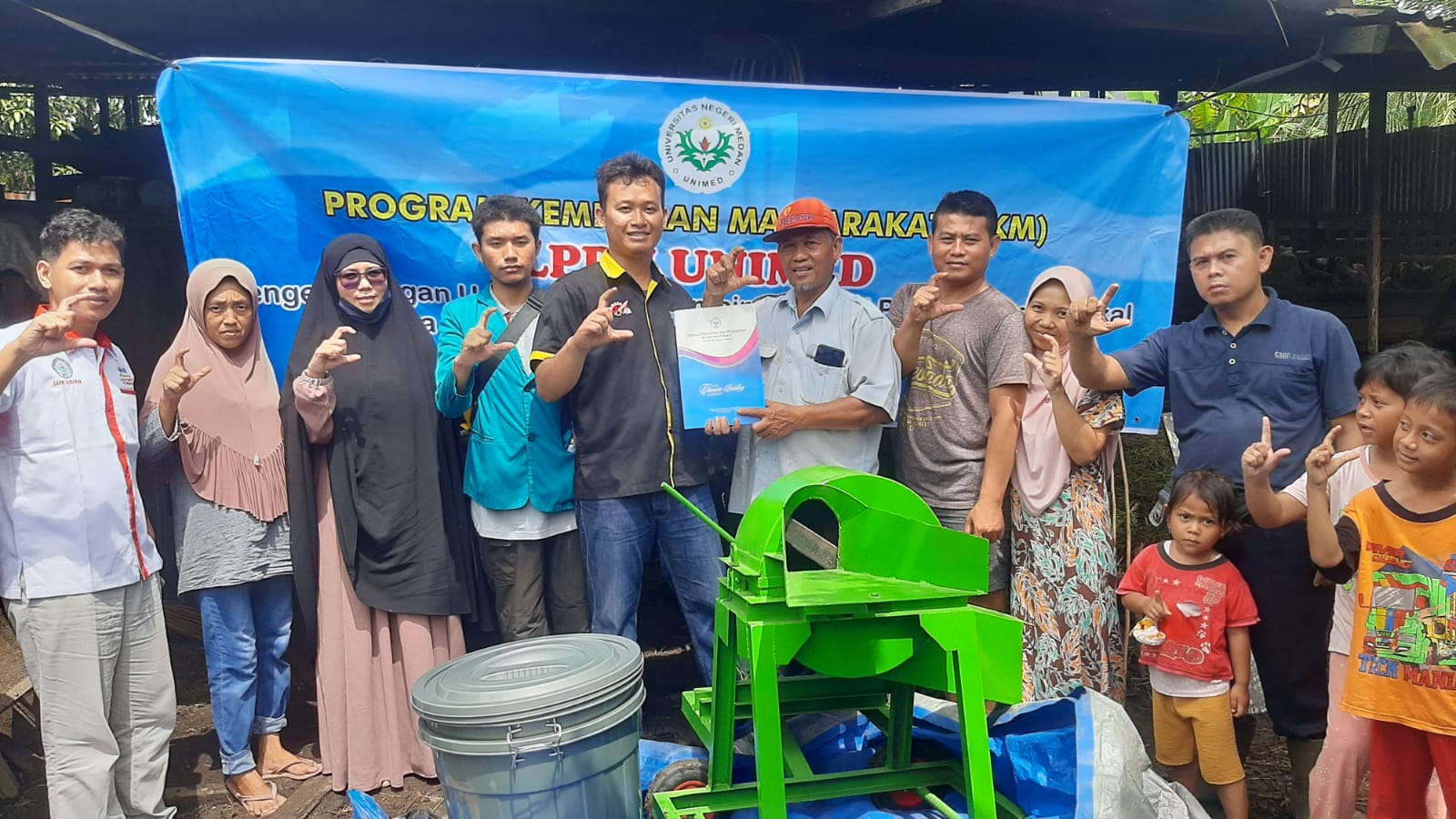 LPPM Unimed Tingkat Kualitas Peternak Kambing Lewat Teknologi Silase