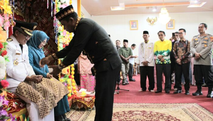 Dilantik Jadi Pj Bupati Aceh Singkil, Azmi Fokus Tangani Kemiskinan