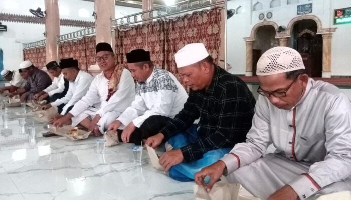 Pj Bupati Azmi Jalin Silaturahmi Dengan Masyarakat