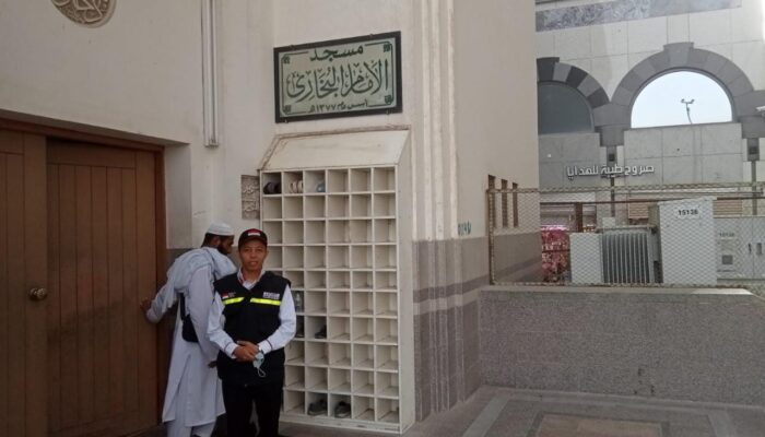 Melongok Masjid Sahabat Terdekat Rasulullah SAW Di Kota Suci