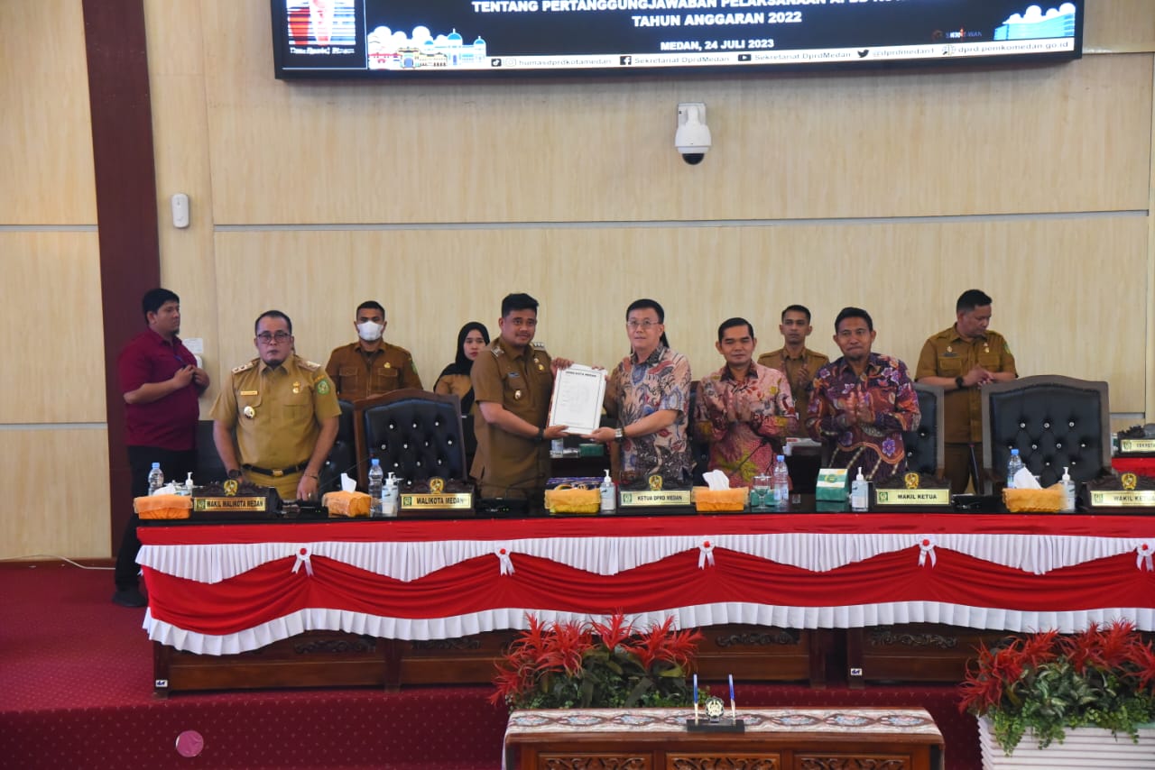 Pemko-DPRD Medan Teken Ranperda LPj Pelaksanaan APBD 2022
