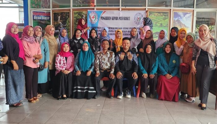 Dosen IKH Edukasi Warga Maksimalkan Atensi Visual Tingkatkan Kecerdasan Anak