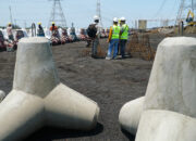 Tetrapod yang dibuat menggunakan FABA dari PLTU Tanjung Jati B di Jepara.