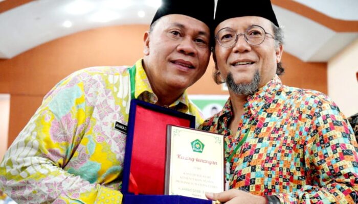 Kakanwil Kemenagsu Beri Penghargaan Untuk PT ALS