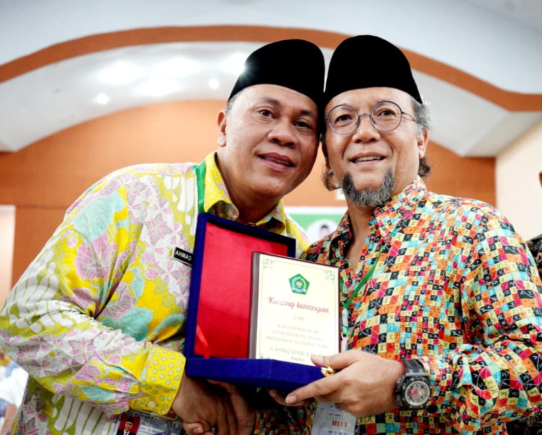 Kakanwil Kemenagsu Beri Penghargaan Untuk PT ALS